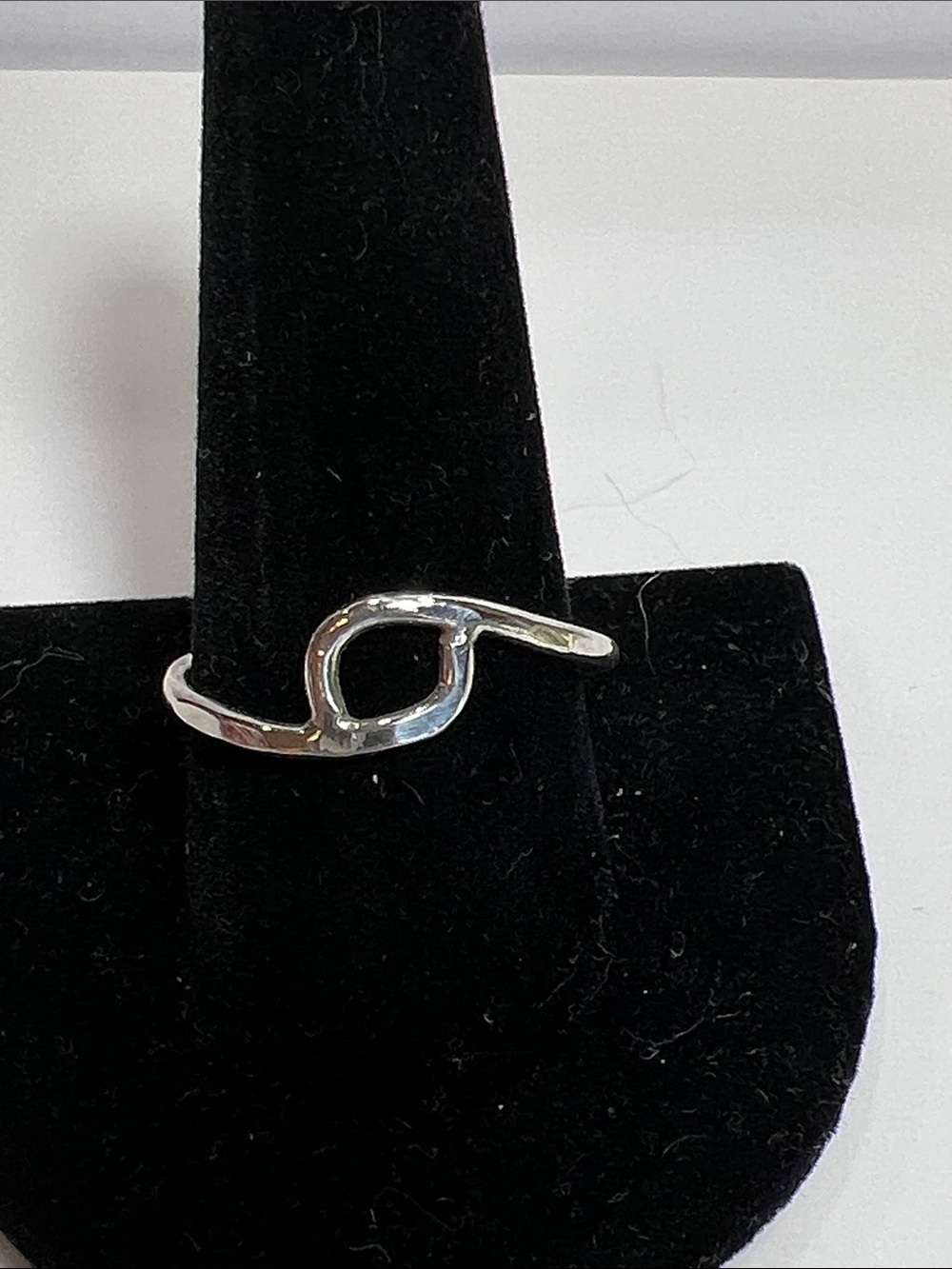Minimalist Sterling Silver abstract loop Ring size 10.75